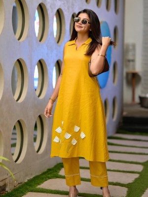 Stylish Floral Embroidered Cotton Sleeveless Kurti Pant Co Ord Set For Women - Set Of 2