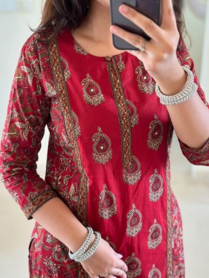 Kavya Paisley Floral Print Red Indian Straight Salwar Kameez Kurti Pant Dupatta Set for Women