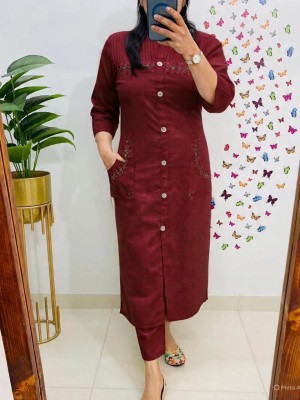 Maroon Floral Embroidered Cotton Kurti Pant Co Ord Set Salwar Kameez For Women with Dual Side Pockets - Set of 2