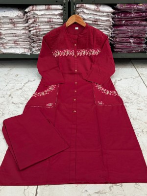 Maroon Floral Embroidered Cotton Kurti Pant Co Ord Set Salwar Kameez For Women with Dual Side Pockets - Set of 2