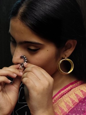 Traditional Silver Oxidized Marathi Nath Ethnic Maharashtrian Non-Piercing Nose Pin with Pearl Drops