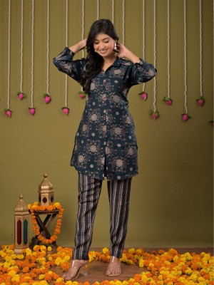 Dark Blue Floral Printed Muslin Kurti Pant Co Ord Set Dress for Women with One Side Pocket