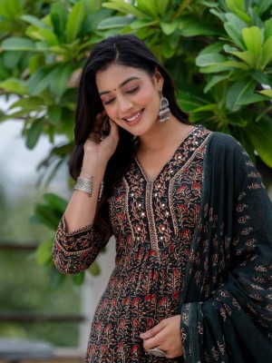 Bottle Green Sequence Work V-Neck Cotton Kurti Pant Dupatta Salwar Kameez For Women (Set Of 3)