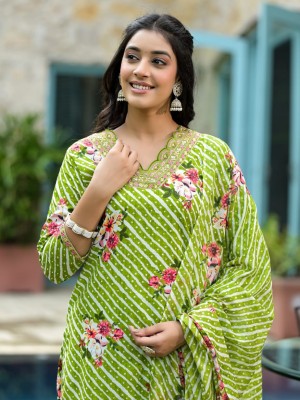 Green Lahriya Embroidery Work On Neck A-Line Cotton Kurti Pant Dupatta Salwar Kameez For Women (Set Of 3)