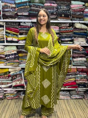Green Printed Straight Fit Cotton Kurti Pant Dupatta Salwar Kameez For Women (Set Of 3)
