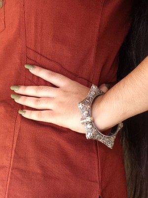 Antique Rustic Gypsy Silver Oxidised Bracelet Floral Art Kada Openable Free Size Kangan Bangle for Girls