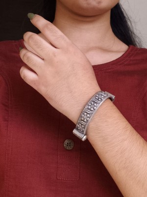 Tribal Gypsy Flower Designer Silver Oxidised Bracelet Kada Openable Free Size Kangan Bangle for Women