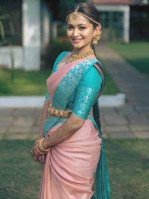 Trending Beautiful Kanjivaram Silk Saree Woven Jacquard Art Banarasi Soft Silk Saree with Blouse Piece 