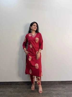 Red Printed Embroidery On Neck A-Line Cotton Kurti Pant Dupatta Salwar Kameez For Women (Set Of 3)