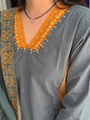 Grey Embroidery Work V-Neck Straight Fit Cotton Kurti Pant Dupatta Salwar Kameez For Women (Set Of 3)