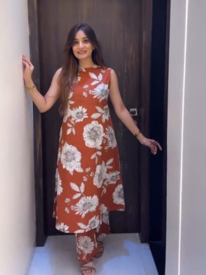 Red Floral Printed Cotton Kurti Pant Co Ord Set Sleeveless Salwar Kameez For Women - Set Of 2