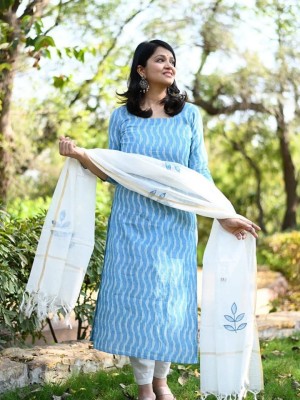 Blue White Ethnic Printed Indian Straight Salwar Kameez Kurti Pant Embroidered Dupatta Set for Women