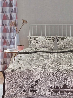 Grey & White Sketched Hamsa Hand Queen Size Duvet Cover Set with 2 Pillow Covers