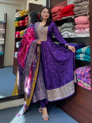 Partywear Anarkali Heavy Embroidery Banarasi Kurti Pant With Dupatta Set Salwar Kameez (Set Of 3)