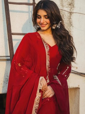 Red Festive Season Mirror Work Sleeves Anarkali Georgette Kurti Pant With Fancy Lace Dupatta (Set Of 3)