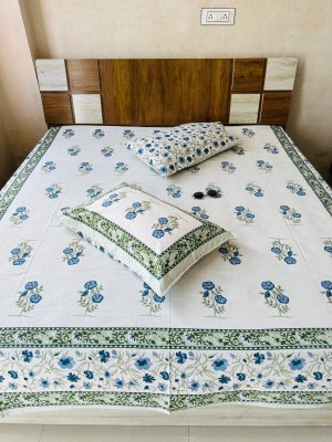Floral White Multi Sanganeri Printed Cotton King Size Bed Sheet with Set of Pillow Covers