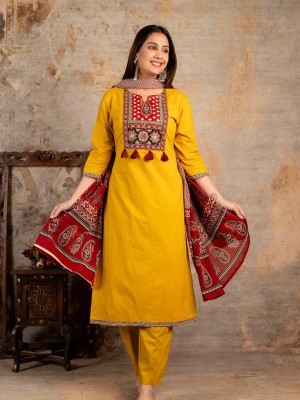 Yellow Ethnic Readymade Indian Straight Salwar Kameez Kurti Pant Set for Women - Set of 3