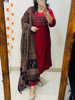 Nadia Red Embroidered And Mirror Work Straight Fit Cotton Kurti Pant with Dupatta (Set Of 3)
