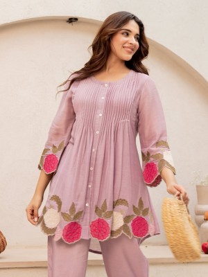 Aisha Indo Western Floral Embroidered Chanderi Silk Short Kurti With Pant Co Ord Set For Women (Set Of 2)