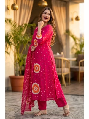 Magenta Bandhani Print Straight Fit Cotton Kurti Pant With Dupatta Set For Women (Set Of 3)
