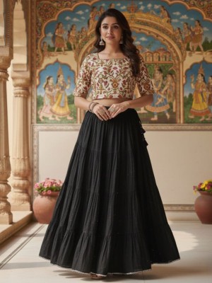 Solid Black Free Size Cotton Flared Skirt For Women