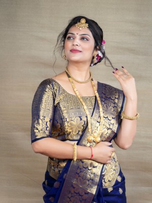 Sangeeta Navy Blue Ethnic Jacquard Banarasi Silk Zari Woven Saree with Unstitched Blouse Piece