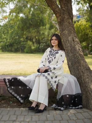 White Mul Cotton Embroidered Pakistani Farshi Salwar Kameez Kurti Pant Dual Shade Dupatta Set for Women