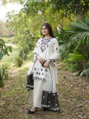 White Mul Cotton Embroidered Pakistani Farshi Salwar Kameez Kurti Pant Dual Shade Dupatta Set for Women