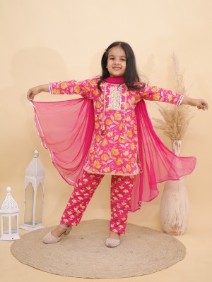 Pink Cotton Floral Printed Indian Ethnic Kurti Pant Dupatta Set for Girl Kids Wear Salwar Kameez