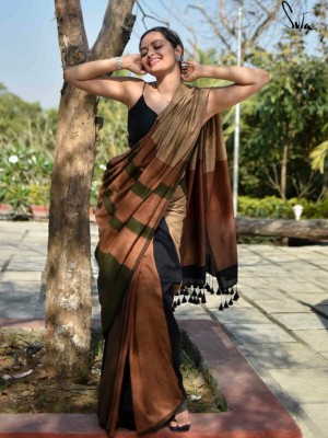 Adrika Brown Multi Handloom Linen Cotton Tasseled Saree with Unstitched Blouse Piece