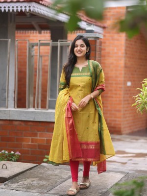 Mohini Elegant Straight Fit Cotton Kurti Pant with Jacquard Dupatta Salwar Suit - (Set Of 3)