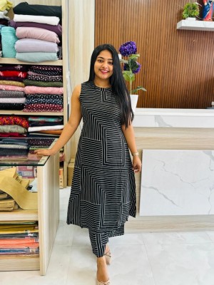 Ambika Office Wear A-Line Sleeveless Cotton Kurti Palazzo Cord Set For Women