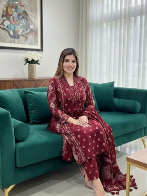 Saanvi Maroon Embroidery Work On Yoke Printed Cotton Kurti Pant Dupatta Salwar Kameez