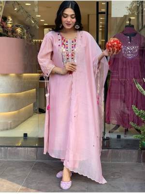 Yumna Pink Embroidered Cotton Kurti Pant Dupatta Set Readymade Salwar Kameez For Women