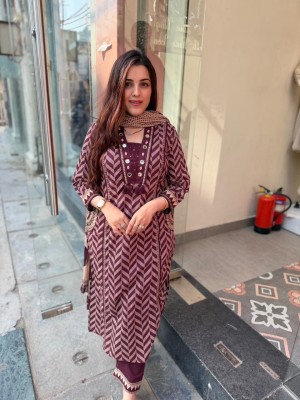 Tanya Stylish Wine Zigzag Pattern An Embroidery On Yoke Cotton Kurti Pant Dupatta Set For Women