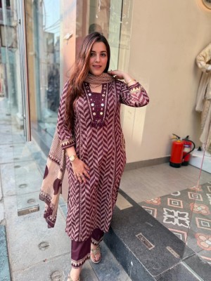 Tanya Stylish Wine Zigzag Pattern An Embroidery On Yoke Cotton Kurti Pant Dupatta Set For Women