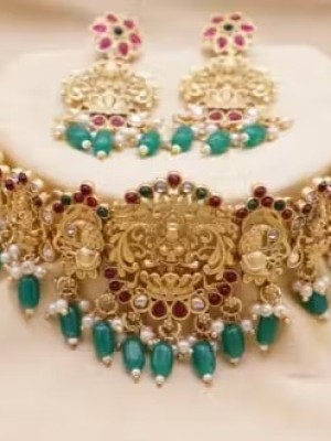 Matte Finished Golden Choker Necklace Earring Jewellery Set for Women Girls
